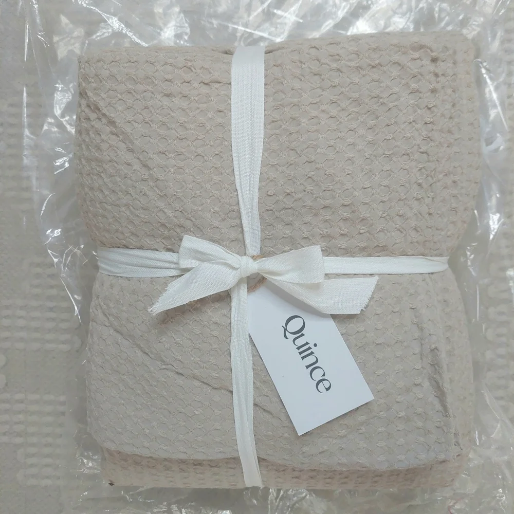 NWT! Quince 100% Organic Cotton Waffle Sand Duvet & 2 Shams! King/ Cal King(129)